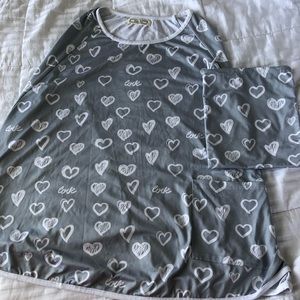 Breastfeeding Grey nursing cover with storage pouch